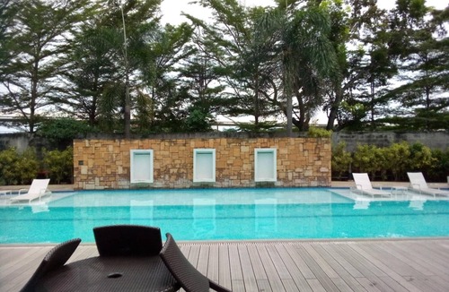 Talomo District Condo | Cozy condo in nice Davao City with AC, WiFi, fitness room