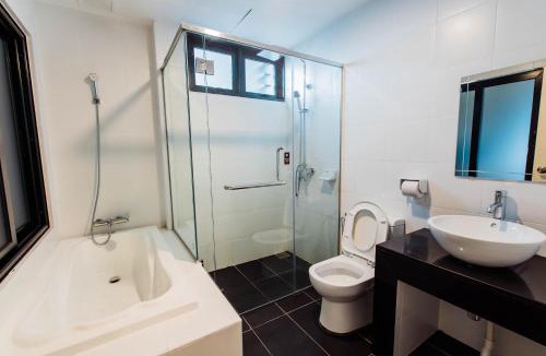 The Strand Apartment | Cozy Homestay with WiFi @Encorp Strand Mall @Alpha IVF