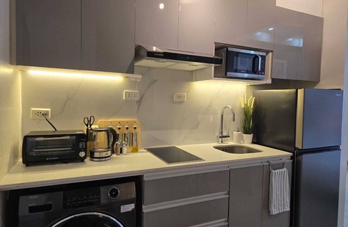 General Trias Condo | Cozy Modern 1-bedroom condo with AC in General Trias