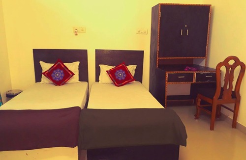 Bhubaneshwar Hotel | Cozy Place to stay over in Temple City of Odisha, India.