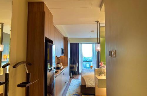 Makati Apartment | Cozy Retreat King Suite