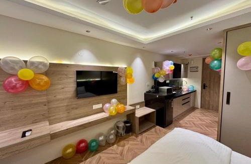 Jaypee Greens Hotel | Cozy Stays