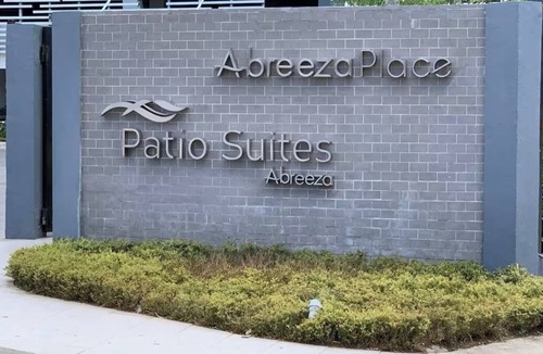 Poblacion District Condo | Cozy studio unit Abreeza Place with WiFi/Netflix in Davao City