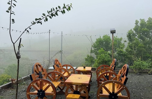 Arakan Villa | Cozy Villa Mountain View Cold Weather in Marilog Perfect for Relaxing getaways