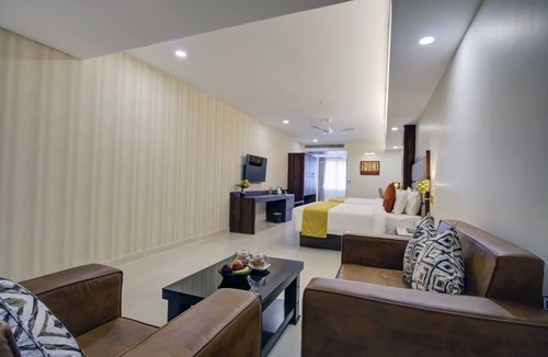 Seraikela Hotel | Cozzet Bindal