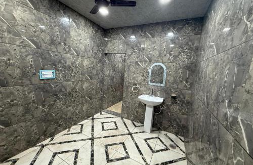 Bhiwani Hotel | Cr hotel and resort