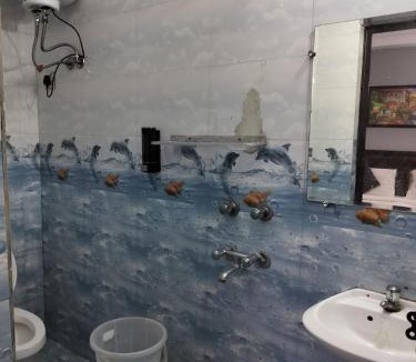 New Delhi Hotel | CR Residency -Near Chanakyapuri Embassy Area