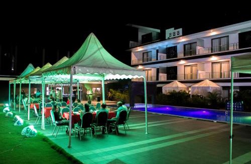 Nagoa Hotel | Crystal Village