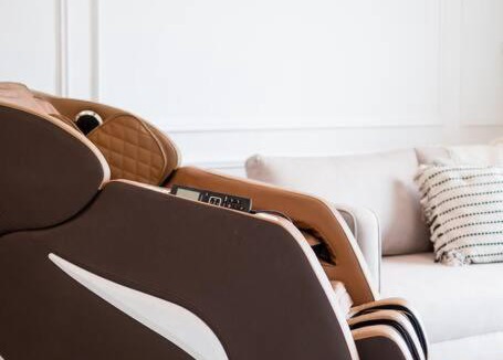 Kampung Pantai Dalam Apartment | Cubic Botanical Massage Chair by Feel Home