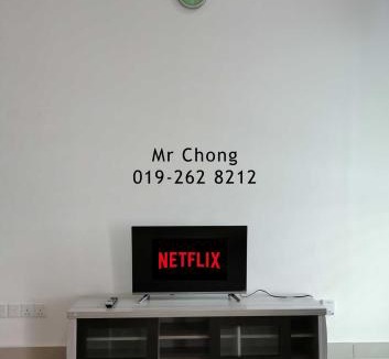 Cyberjaya Apartment | Cybersqaure Studio Suites with Netfilx @10 min walking distance to McD