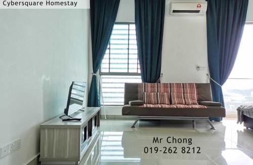 Cyberjaya Apartment | Cybersqaure Studio Suites with Netfilx @10 min walking distance to McD