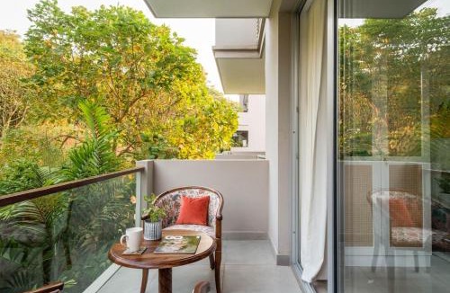 Reis Magos Apartment | Da Alohas Hibiscus Oasis Pool Facing Candolim