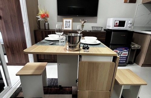 Basak Condo | Dagos condo 1 bedroom with balcony and pool view Lapu-Lapu with fitness room, AC