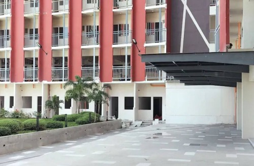 Basak Condo | Dagos condo 1 bedroom with balcony and pool view Lapu-Lapu with fitness room, AC