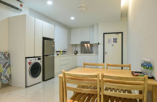 Usj 1 Apartment | Damen Residence by Widebed