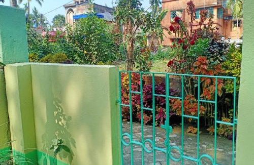 Kolkata House | Dden Vennell BnB - Metro Access