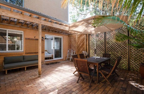 Dee Why Apartment | Dee Why Beachside 2BR with AC | 3min Walk to Beach