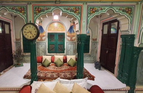 Pink City Apartment | Deluxe Double Room with Bath