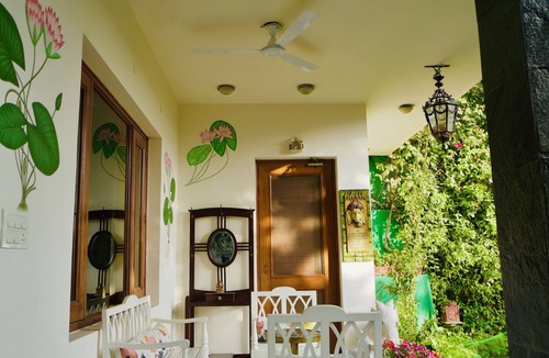 Bani Park Bed & Breakfast | DeraJaipur Homestay