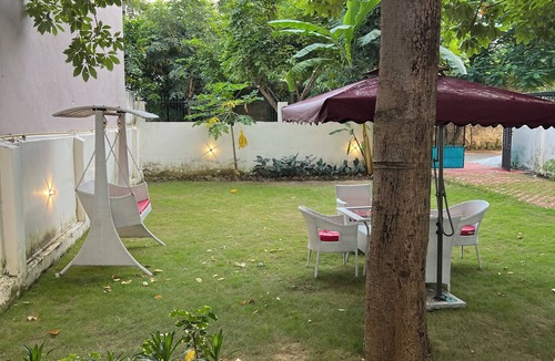 Greater Noida Villa | Devmad Homestay cozy villa nTranquil 2-bedroom villa in Greater Noida with AC