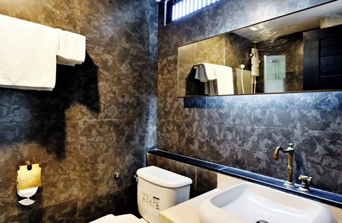 Nakhon Pathom Hotel | Diary Suite