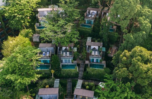 Nanai Road Hotel | Dinso Resort & Villas Phuket, Vignette Collection by IHG