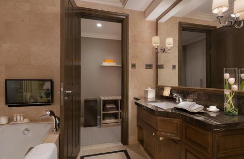 Urdaneta Apartment | Discovery Primea