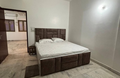 Varanasi Apartment | "Divine Retreat: Prime Property Near Durga Temple, 500m from Ganga"