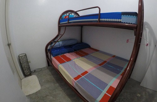 Legazpi House | Dog Friendly Vacation Rooms with Private Bathroom for 3 Persons