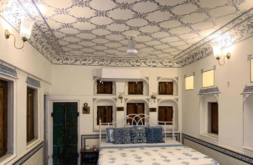 Pink City Apartment | Double Room with Terrace