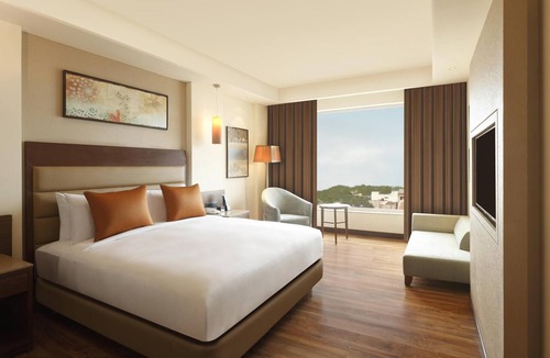 Basai Hotel | DoubleTree by Hilton Agra