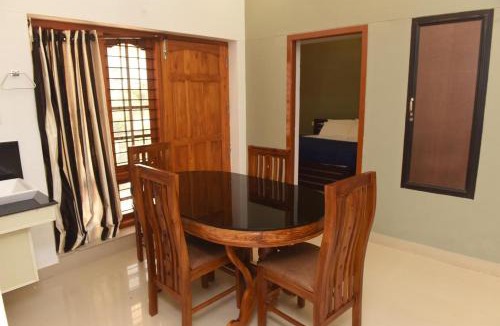 Palayam Apartment | DOWN TOWN HOLIDAYS