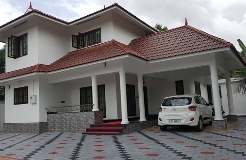 Tiruvalla House | East Top Villa Fully Furnished 4BHK in Thiruvalla