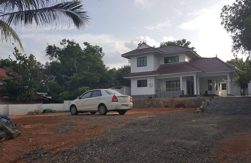 Tiruvalla House | East Top Villa Fully Furnished 4BHK in Thiruvalla