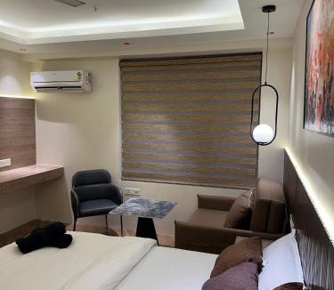 Jaypee Greens Apartment | Easy Stayz - Comfy stays in Greater Noida near Expo Mart