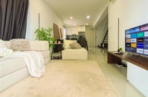 Taman Mutiara Apartment | Ekocheras Residence Premium Suites by Roomsy