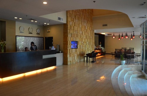 Santa Rosa Hotel | El Cielito Inn - Sta. Rosa