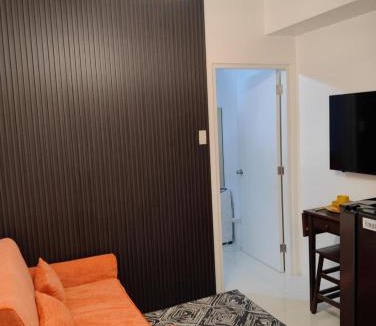 Kapitolyo Apartment | Elements Residences 1br fully furnished with balcony