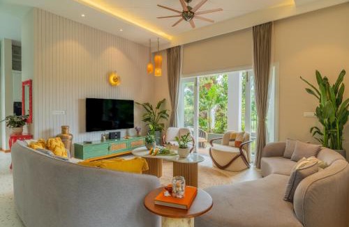 Gauravaddo Villa | ELIVAAS 5 BHK Pet Friendly with Pvt Pool - Villa Vacasa