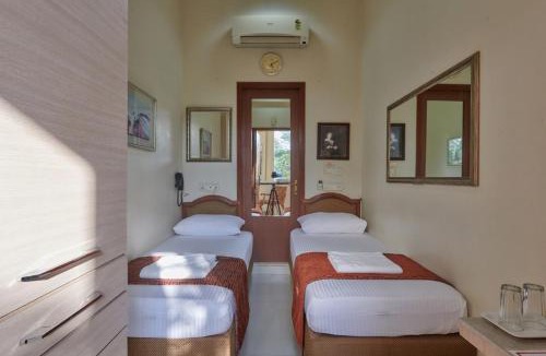 Fort Hotel | Elphinstone Hotel