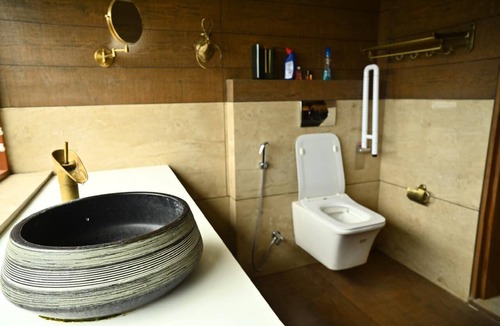 Elappara Hotel | Elysian Fields