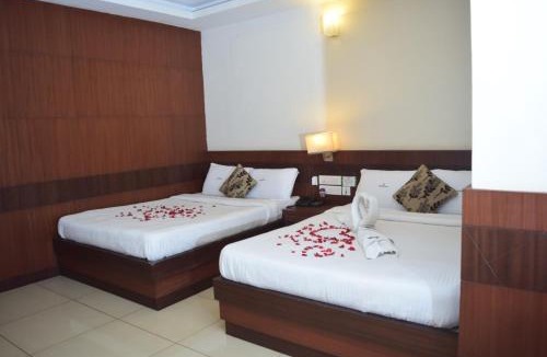 Kasaragod Hotel | Emirates Regency