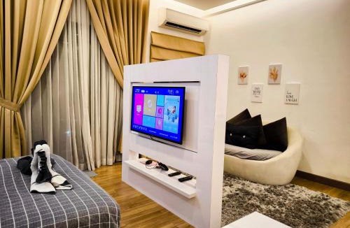Seri Kembangan Apartment | Eshue Designer Suites @ Simfoni Towers