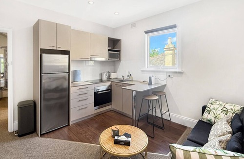 North Sydney Apartment | Executive Serviced north Sydney City pad