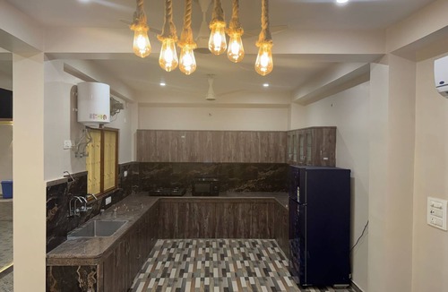 Varanasi House | Explore Kashi with SerenityStays : Spacious 8 Bedroom Retreat at City Centre!