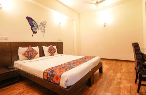 Sector 70 Hotel | FabExpress Merriment City