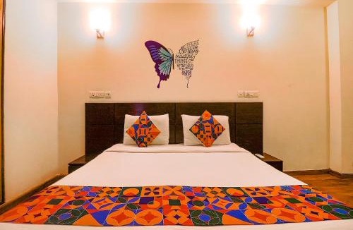 Sector 70 Hotel | FabExpress Merriment City