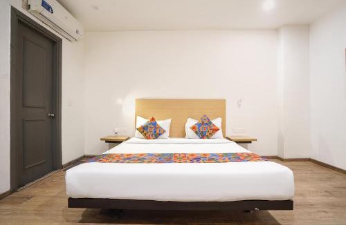 Baraula Hotel | FabExpress Royale 49