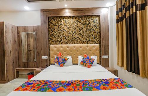 Allahabad Hotel | FabExpress Shri Ram Kashi