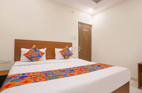 Ameerpet Hotel | Fabhotel Air Live
